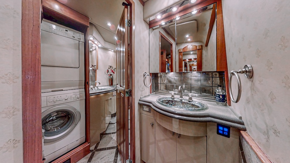 2006 Prevost Royale XLII For Sale
